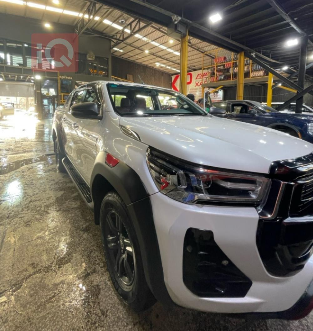 تويوتا هايلوكس